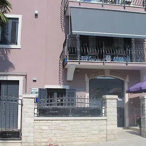 https://kseni-accommodation.in-istria.net